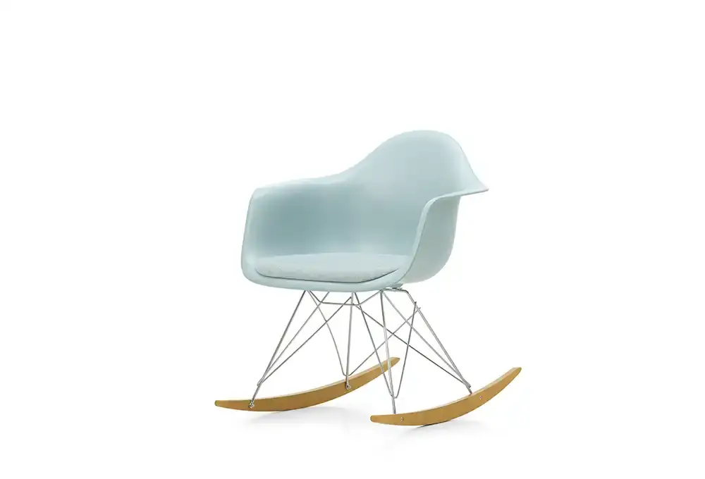 Vitra-RAR-Eames-Plastic-Chair-Ansicht1