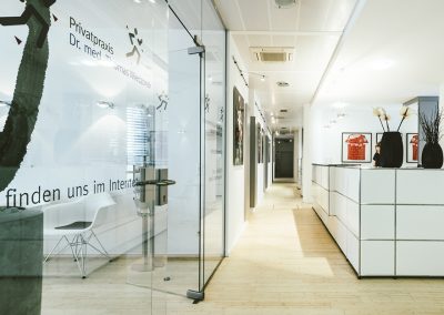 Praxis-für-Orthopaedie-USM-Theke